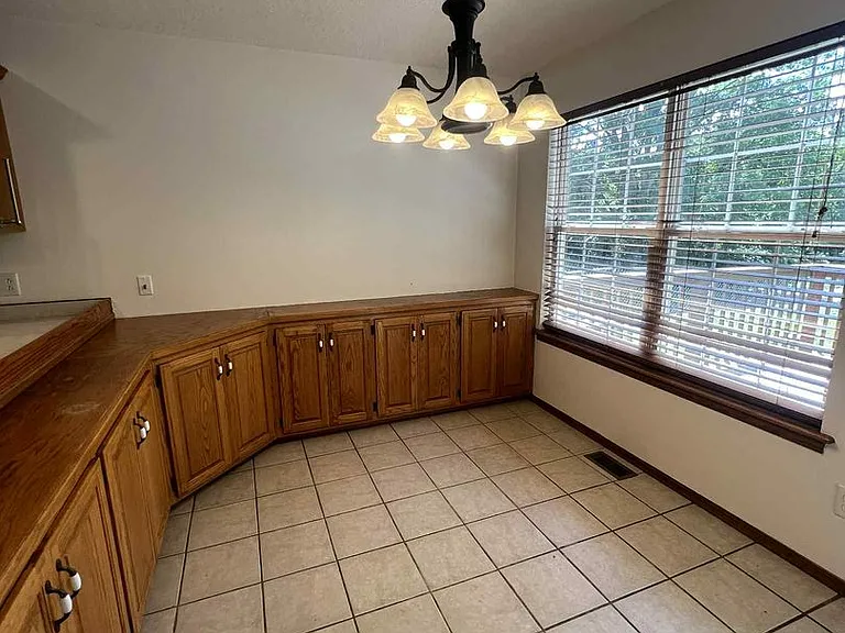 3436 S Moffet Ave — Photo 6