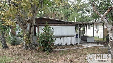 4th image of 4039 Washington Ave