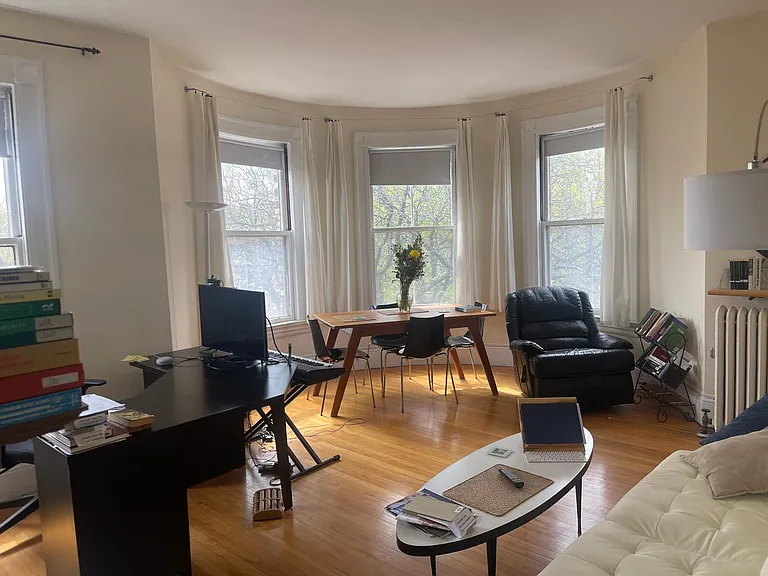392 Harvard St #2 — Photo 1