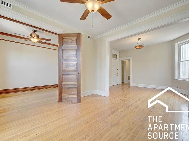 2241 W 21st St #2F — Photo 4