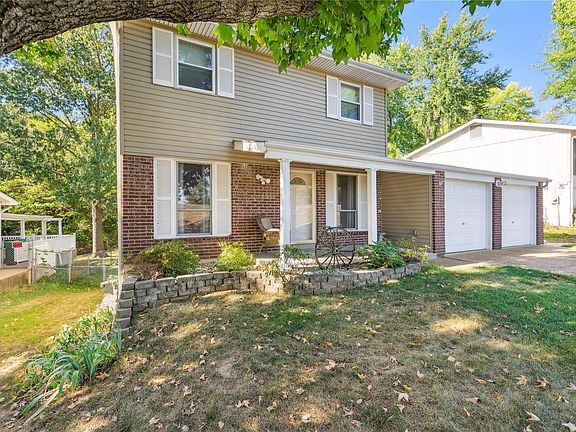 2nd image of 1794 Fairfax Dr