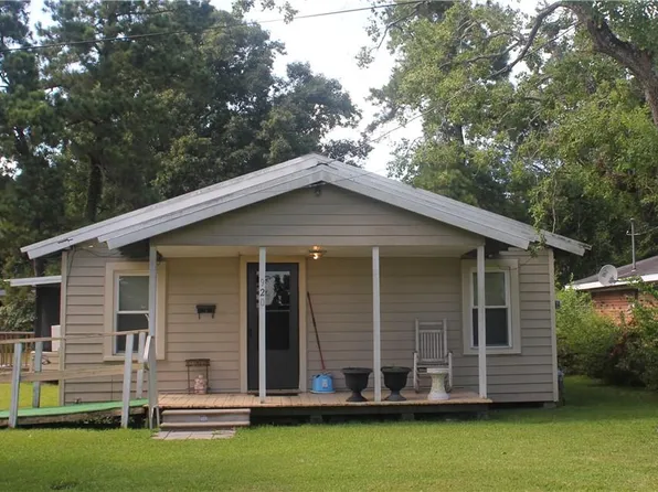 920 McKinley St, Jennings, LA 70546