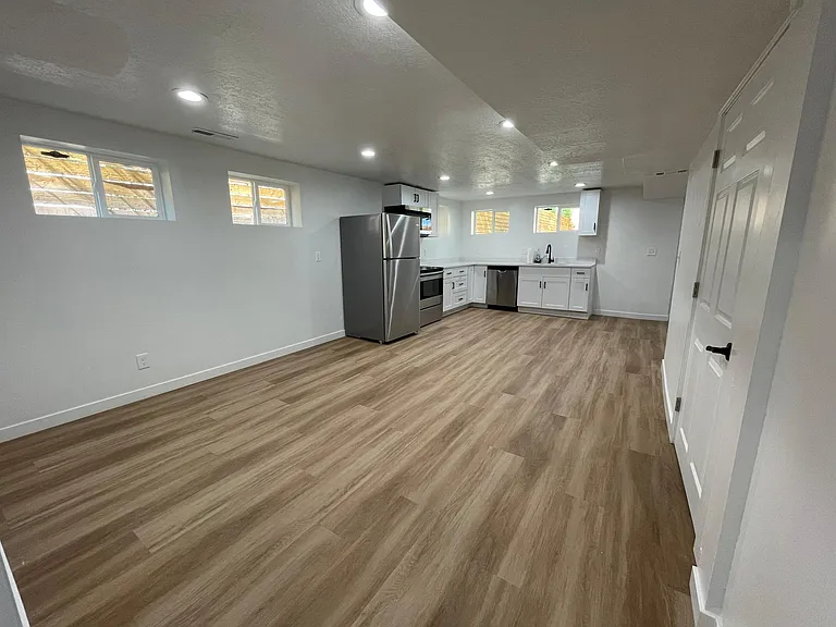 1603 S Major St — Photo 12