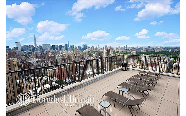 Rented by Douglas Elliman | media 21