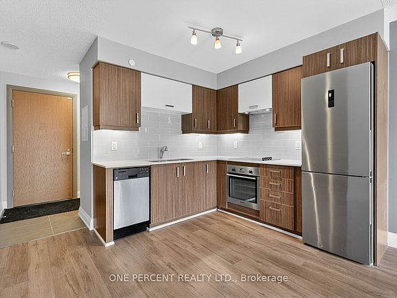 5th image of 18 Uptown Dr Unit 705