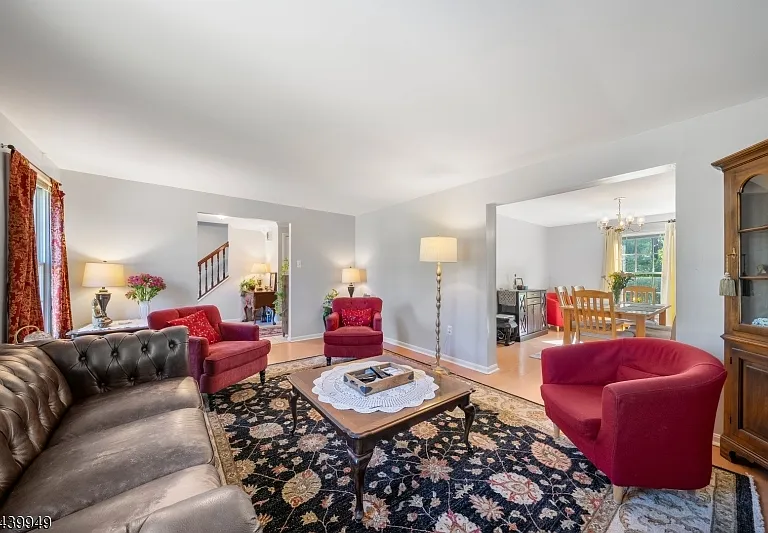 32 Montville Ave — Photo 6