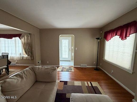 5th image of 2515 Goddard Rd