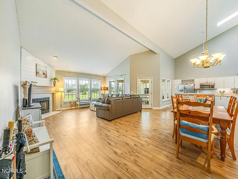 3145 Lakeside Commons Dr SE #1 — Photo 5