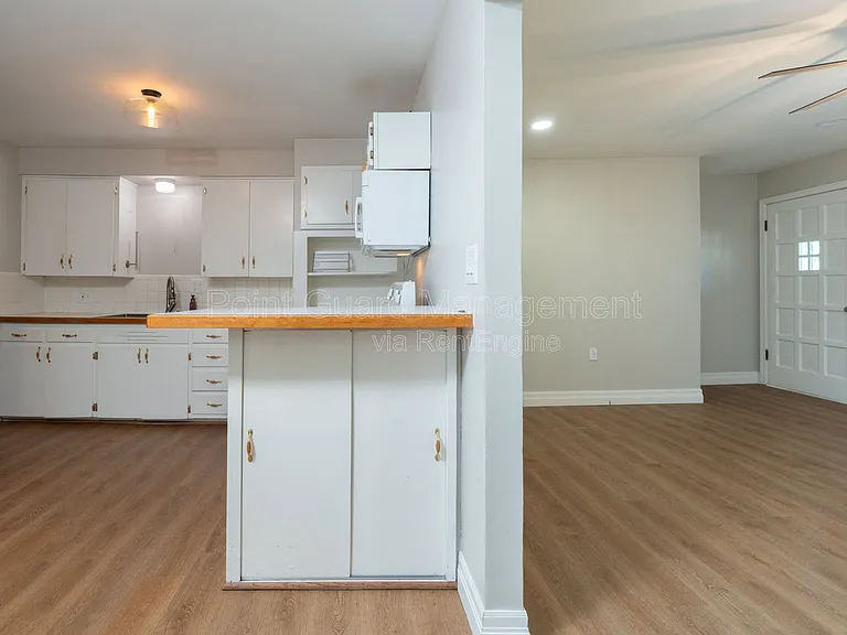 547 N Custer St — Photo 17