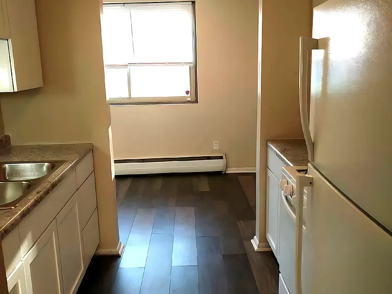 Fremont 3600 — Photo 22