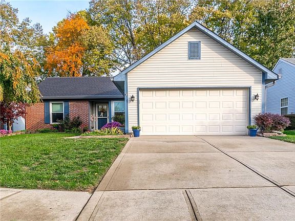 2nd image of 10124 Park Royale Dr
