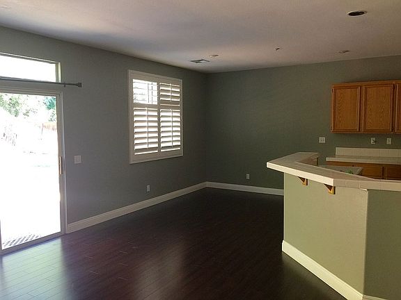 3rd image of 29048 Whitegate Ln