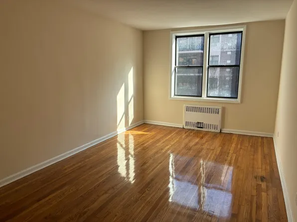 (undisclosed Address), Jamaica, NY 11435