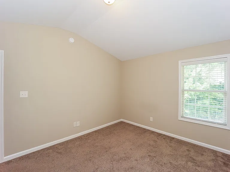 114 Saint Charles Pl — Photo 12