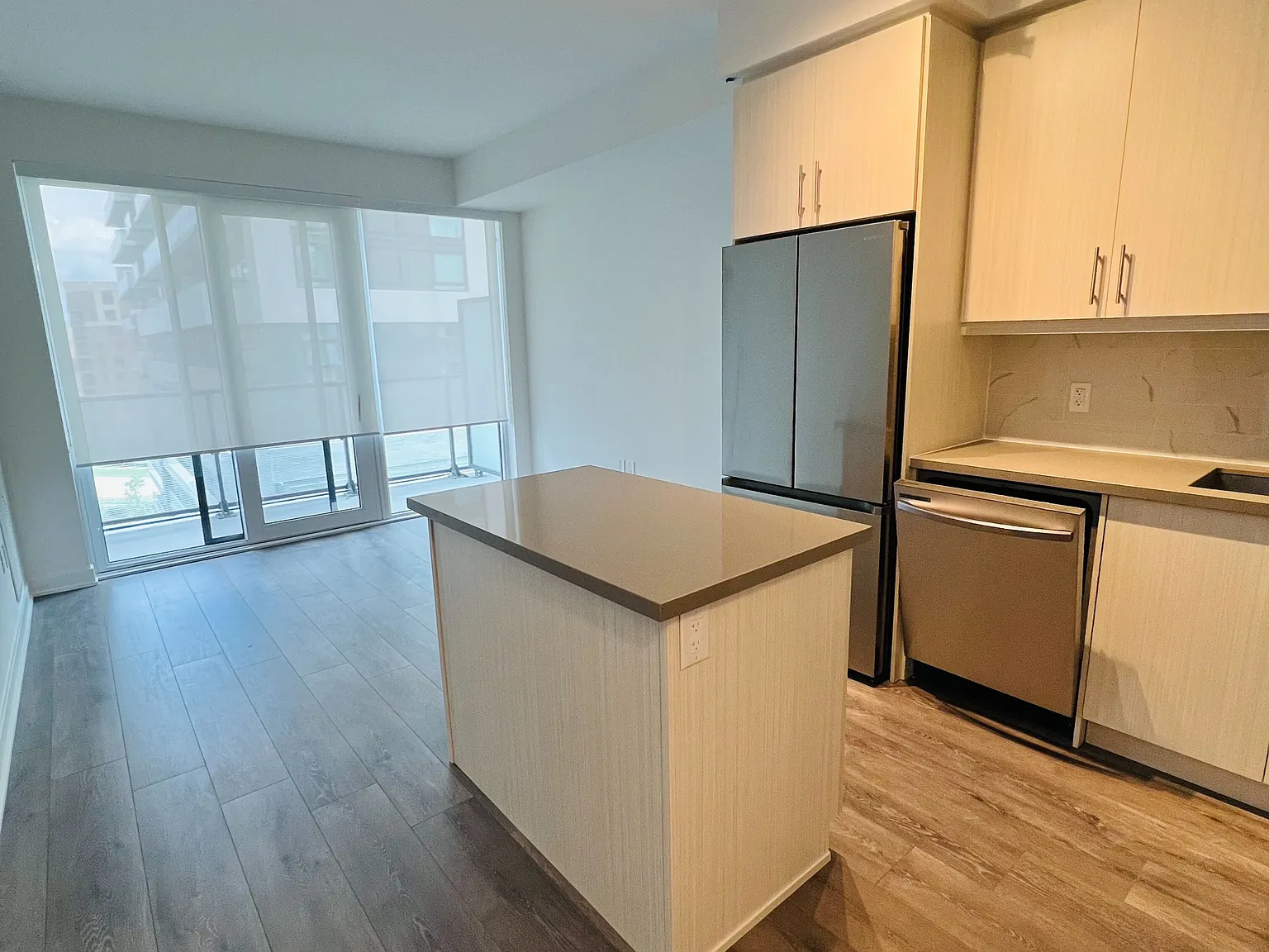 2 bed, $2,580 — Photo 3