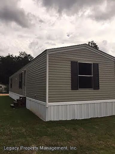 1st image of 9788 Fowler Ave