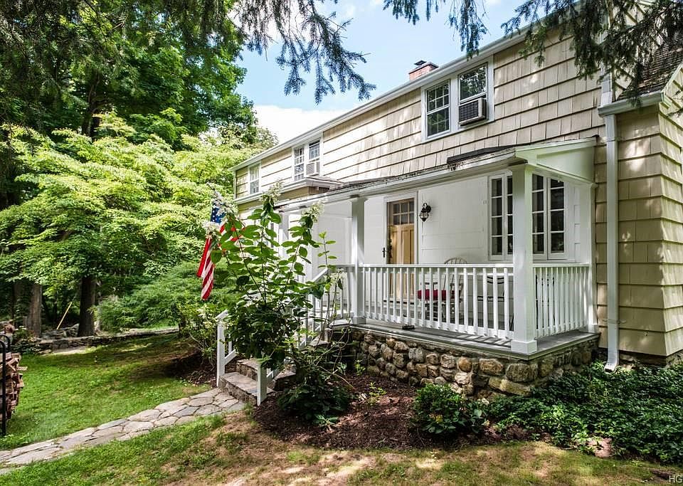 1st image of 225 Vail Ln
