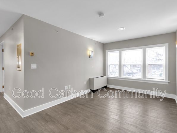 2136 Main St APT 208