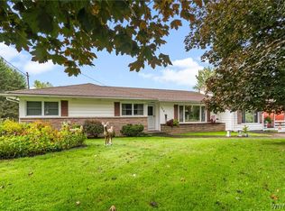 1076 Ridge Rd, Ontario, NY 14519