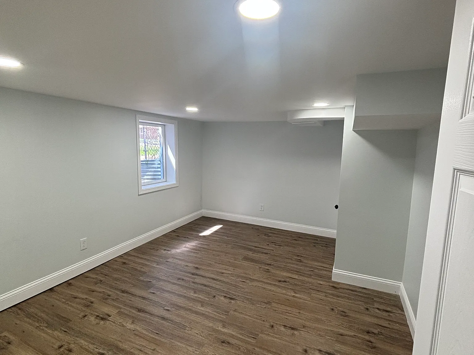 3 bed, 1560 sqft, $1,650 — Photo 4