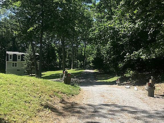 2nd image of 1100 South Dr