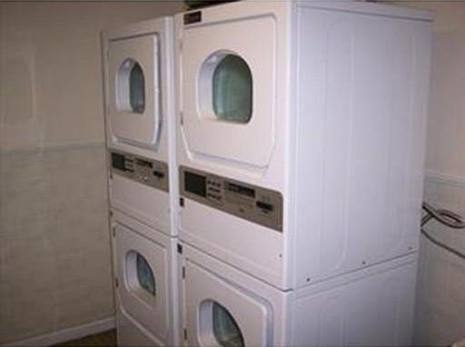 2nd image of 600 Governors Dr APT 9
