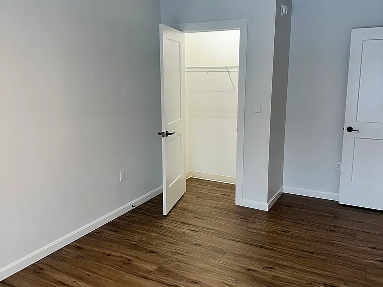 211 Main St #105 — Photo 6