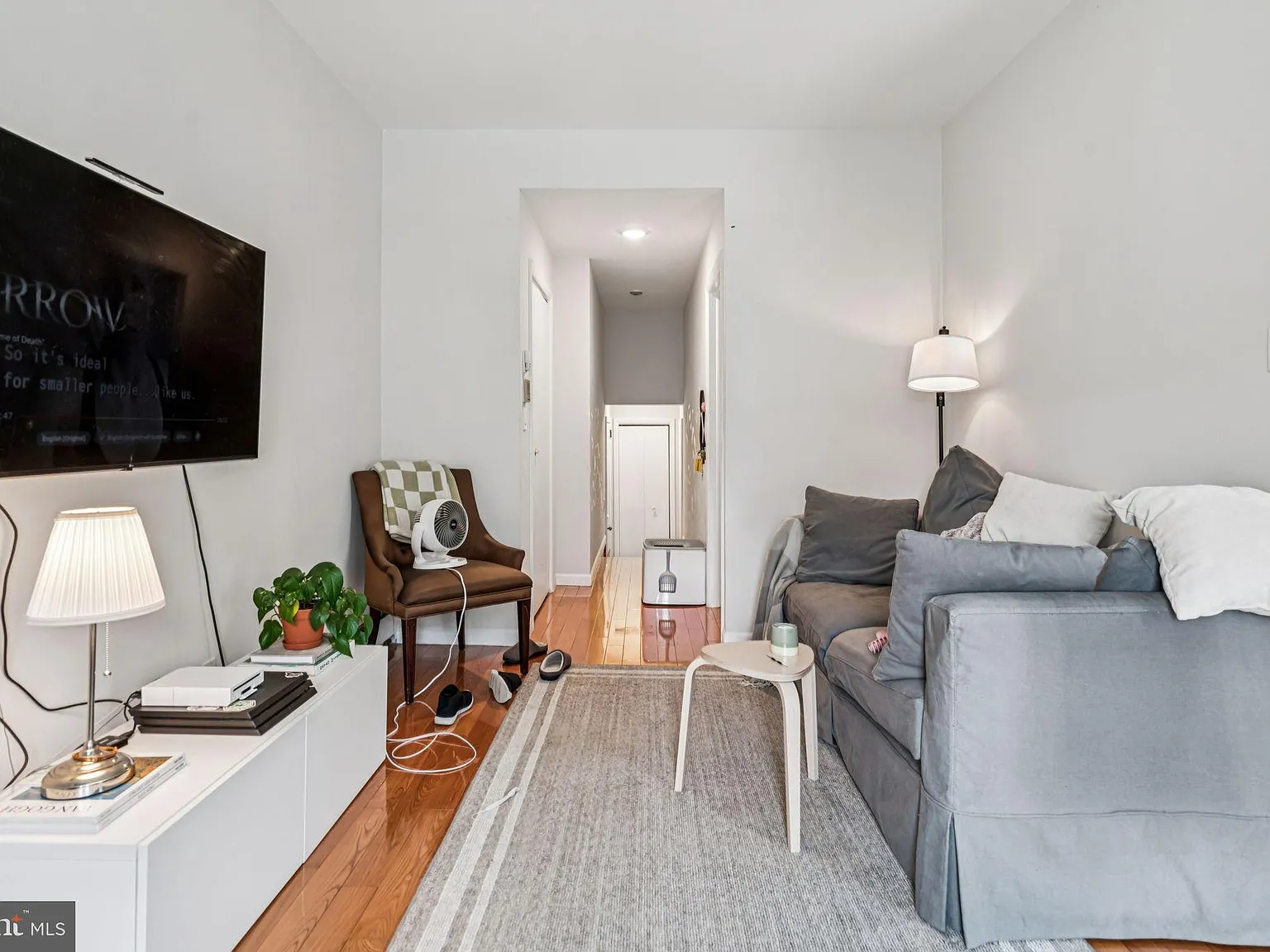 1 bed, 800 sqft, $1,650 — Photo 2