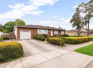 133 Floral Ave, Bethpage, NY 11714