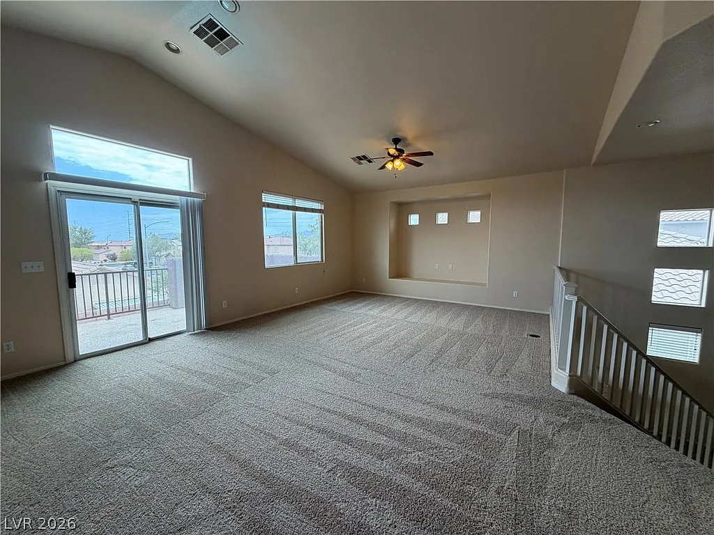 3 bed, 2.5 bath, 1957 sqft, $2,395 — Photo 4