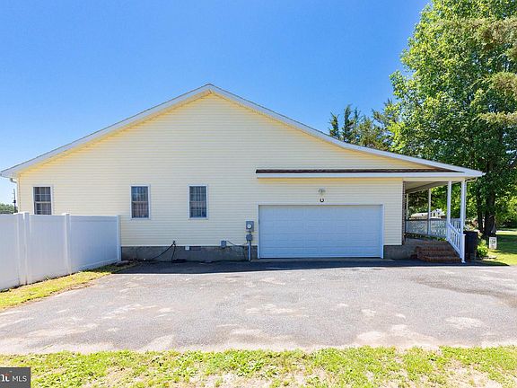 4th image of 19489 Shady Rest Ln
