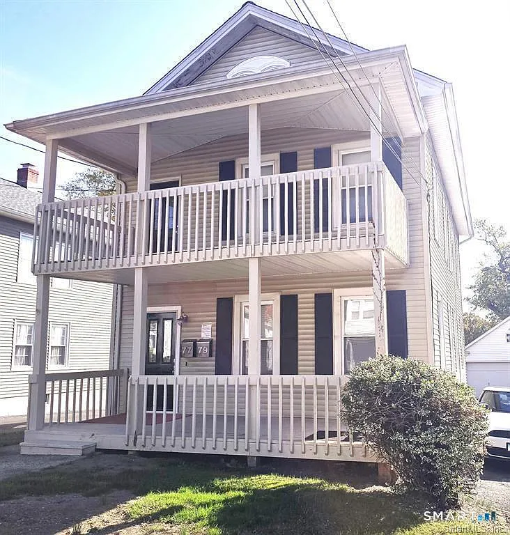 1 bed, 3.0 bath, 892 sqft, $1,580 — Photo 1