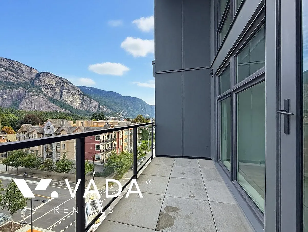 The Lauren 2 BR Loft Rental 604-38013 Third Ave Squamish: VADA — Photo 2