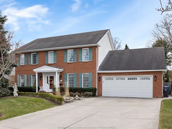 3560 Driftwood Dr, Windsor, ON N9E 4G9