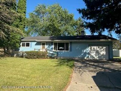 501 Devon Dr, Saint Louis, MI, 48880