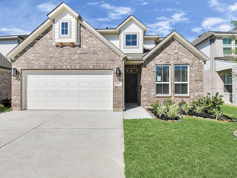 1st image of 14923 Royal Leaf Dr