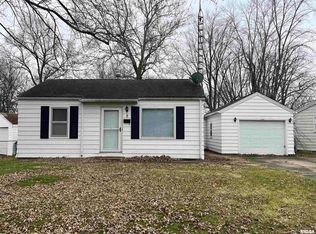 5 Hedge Dr, Springfield, IL 62702