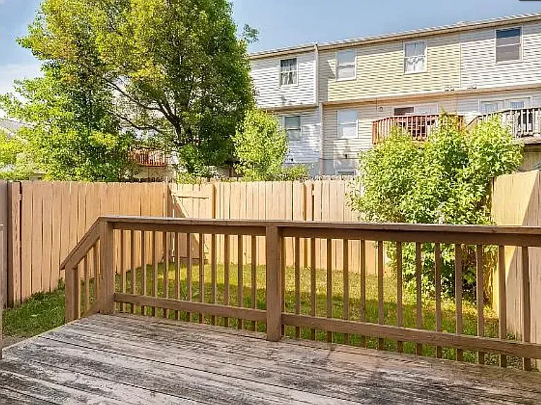 91 Stadium Cir — Photo 10