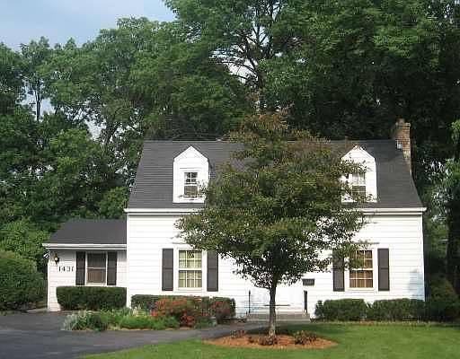 1st image of 1431 N Thatcher Ave