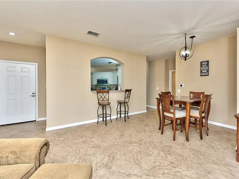 20081 Seagrove St #902 — Photo 7
