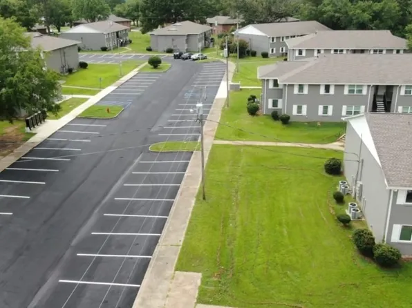 Farmington Station, 707 Mace St #E8, Canton, MS 39046