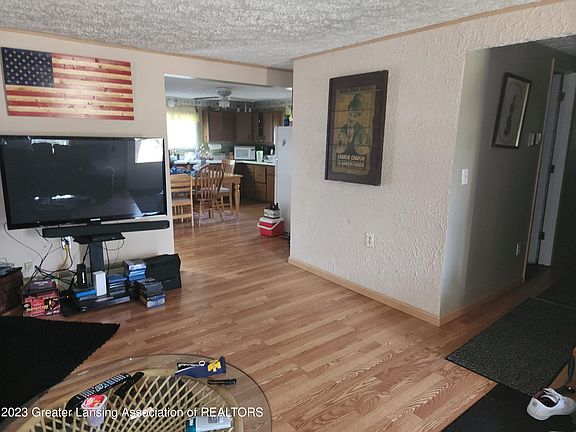 5th image of 1732 Evans Trl