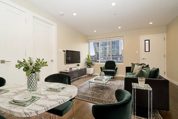 Rented by REAL New York | media 3