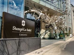180 University Ave #4106, Toronto, ON M5H 0A2