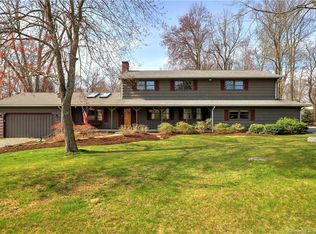 48 Old Coach Rd, Monroe, CT 06468
