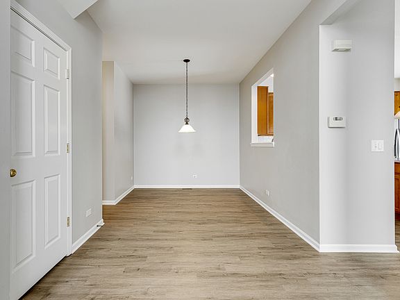4th image of 3251 Ronan Dr