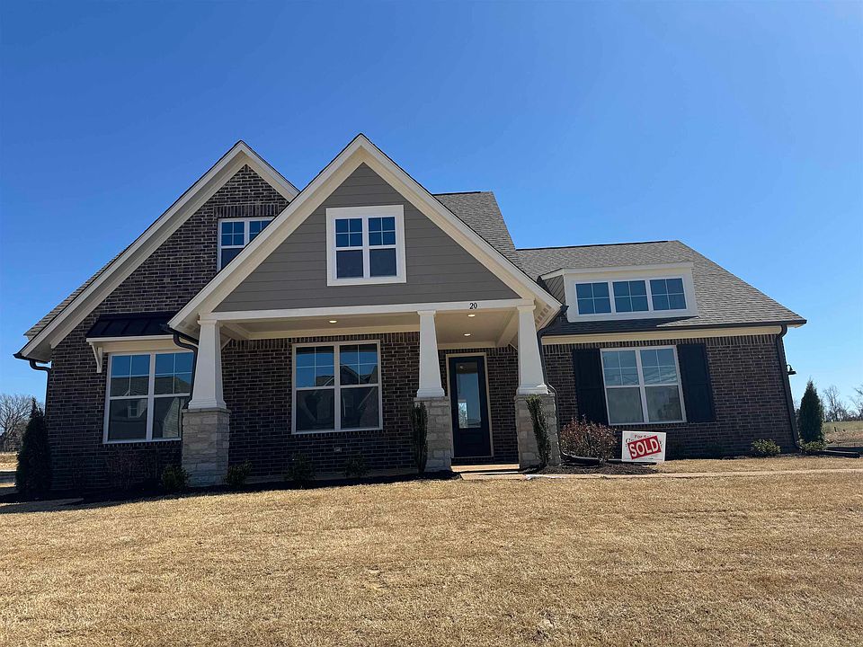 1st image of 20 Wild Oak Dr