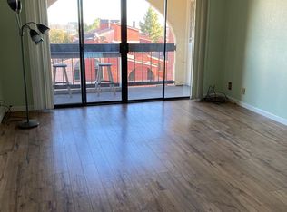 1 Elm St APT 203, San Carlos, CA 94070