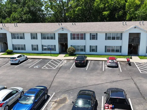 Kaylene Court Apartments, 1013 W 14th St #4, Wamego, KS 66547