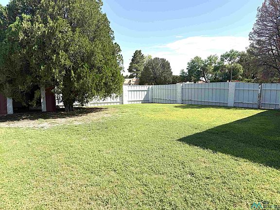 3rd image of 2310 W Cerro Rd